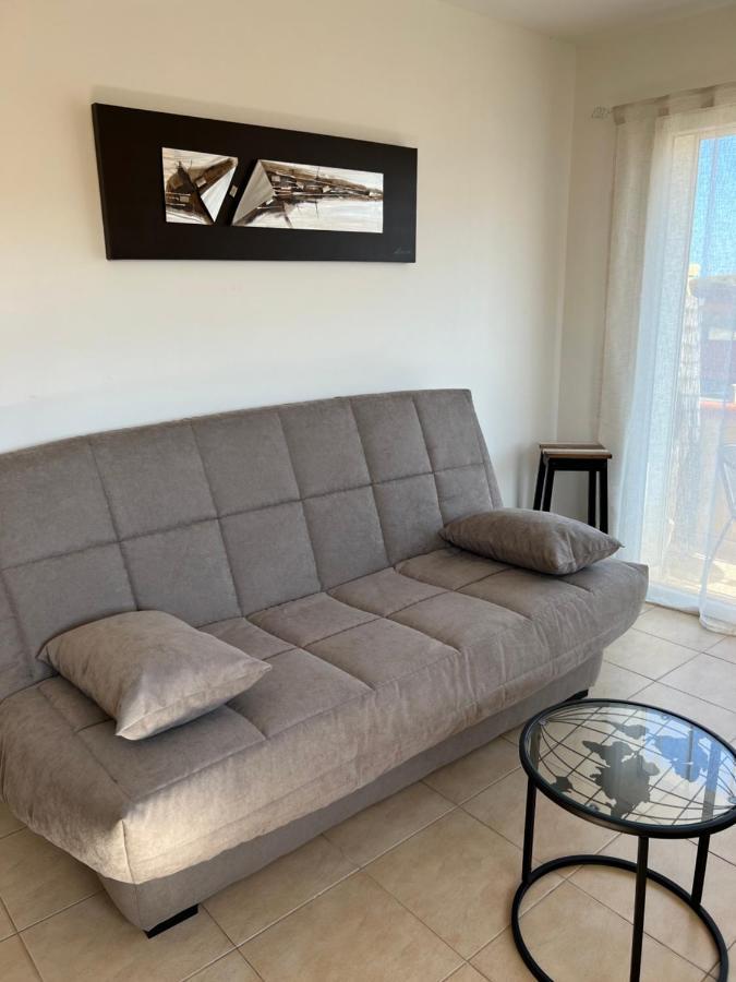 Plein Sud, Bel Appartement 20 Metres De La Plage La Capte Hyeres Exterior photo