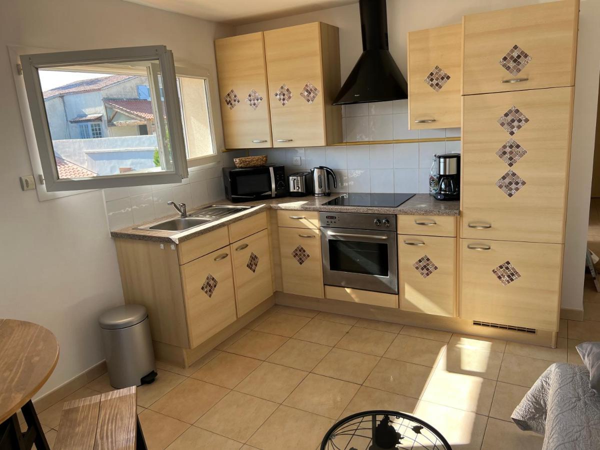 Plein Sud, Bel Appartement 20 Metres De La Plage La Capte Hyeres Exterior photo